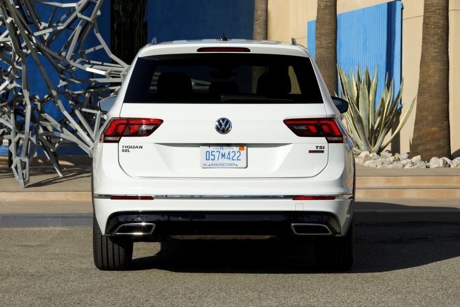  Volkswagen Tiguan R-Line 2017 года  (NA) (фото 5 из 43)
